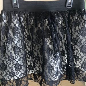 Zunie XL black/white skirt-lace